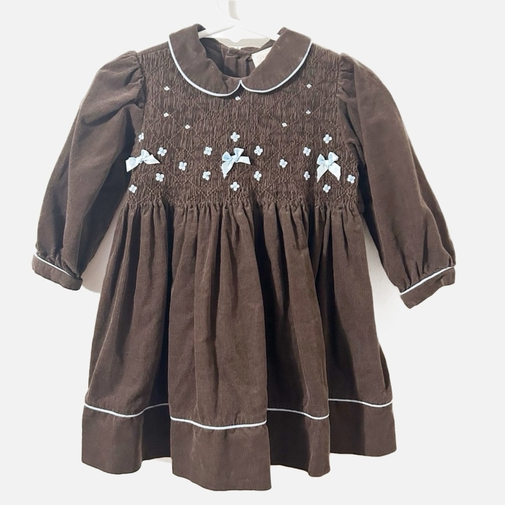 Lumen’s Collection Charleston SC Corduroy  Dress with Smocking Embroidery Bows🤎🩵